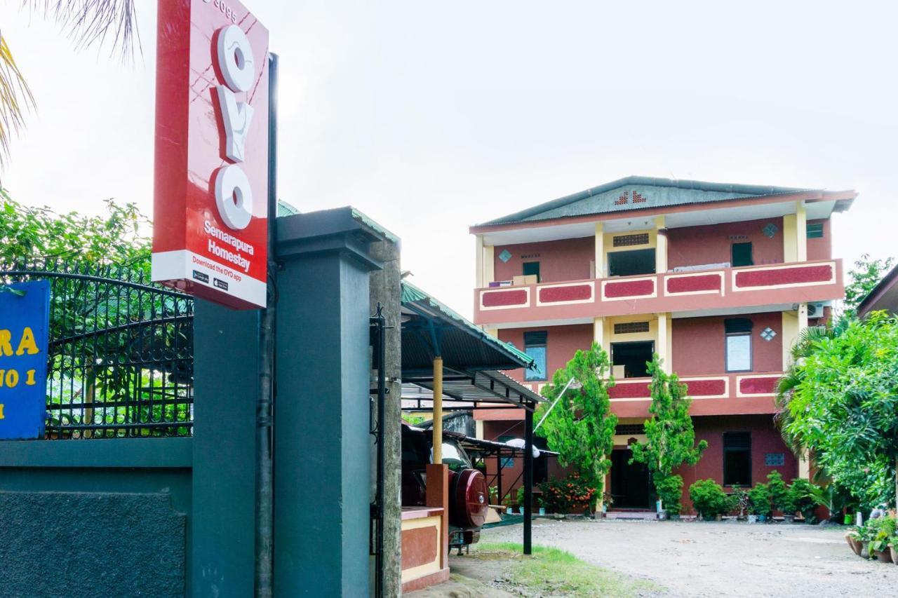 Oyo 3095 Semarapura Homestay Macáçar Exterior foto