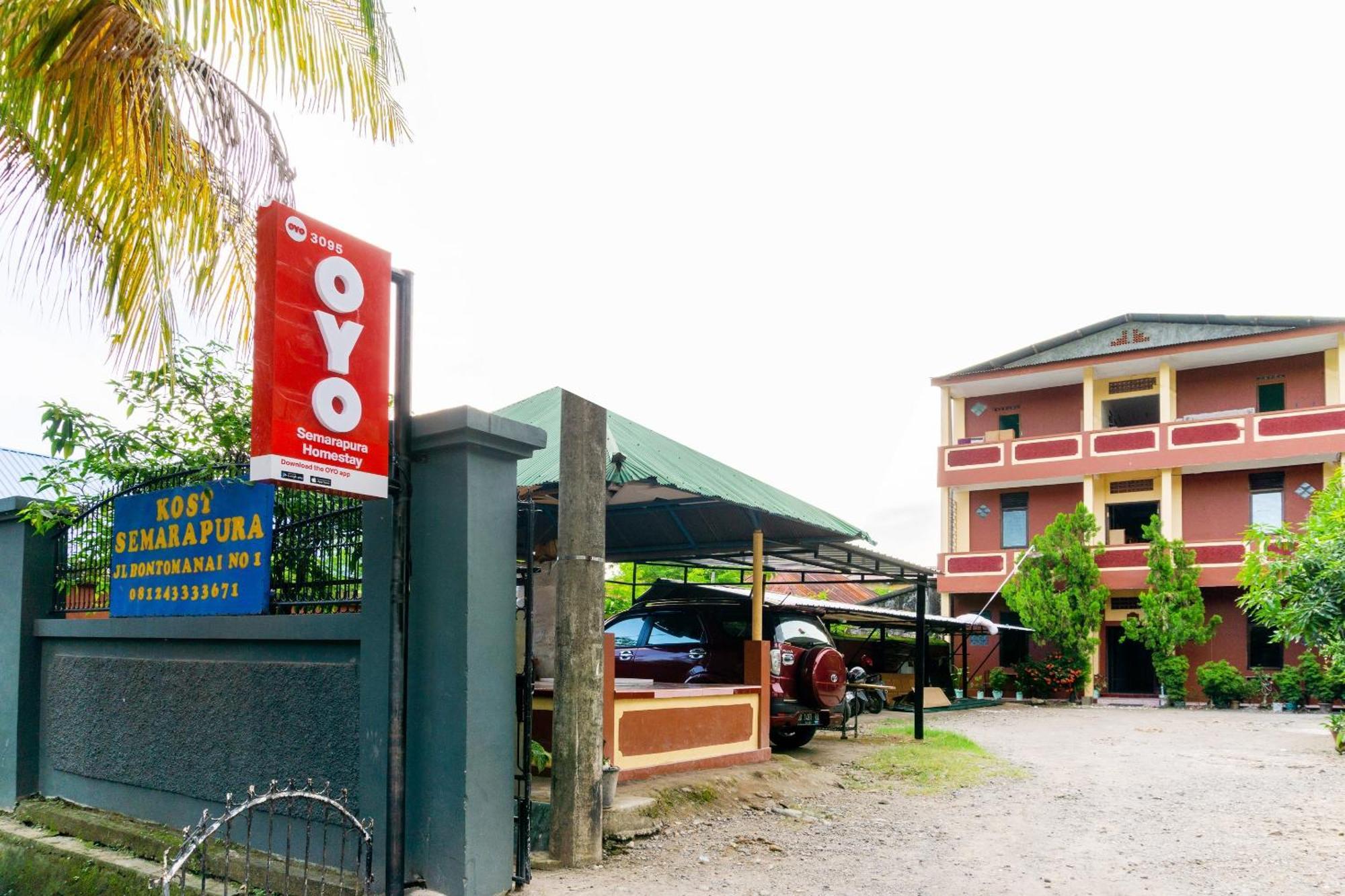 Oyo 3095 Semarapura Homestay Macáçar Exterior foto